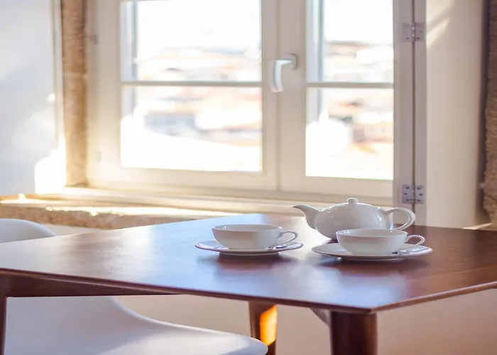 Cozy Perfect Location & Comfort דירה *