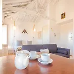 Διαμέρισμα Cozy Perfect Location & Comfort *