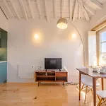 Διαμέρισμα Cozy Perfect Location & Comfort