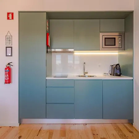 Apartment Cozy Perfect Location & Comfort *