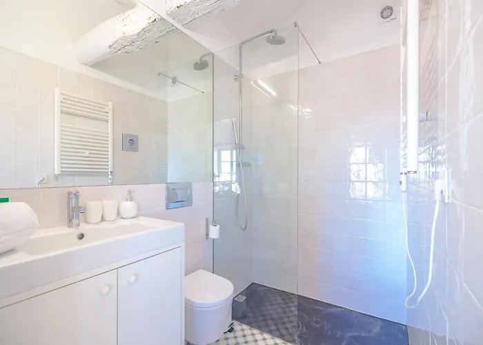 Διαμέρισμα Cozy Perfect Location & Comfort